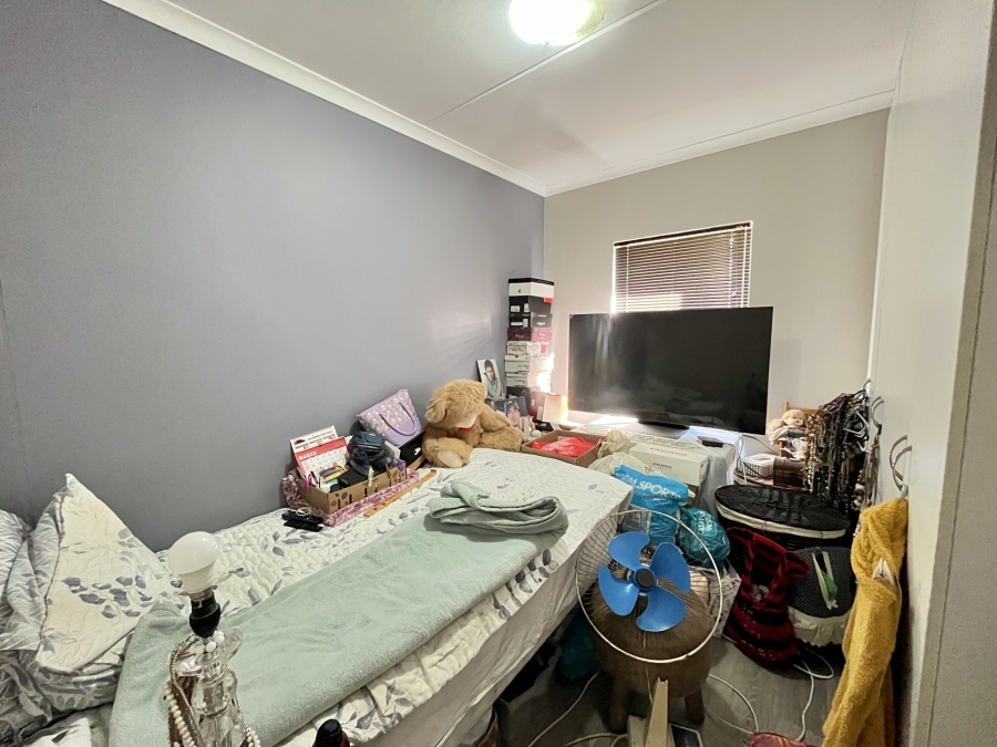 To Let 2 Bedroom Property for Rent in Burgundy Estate Western Cape